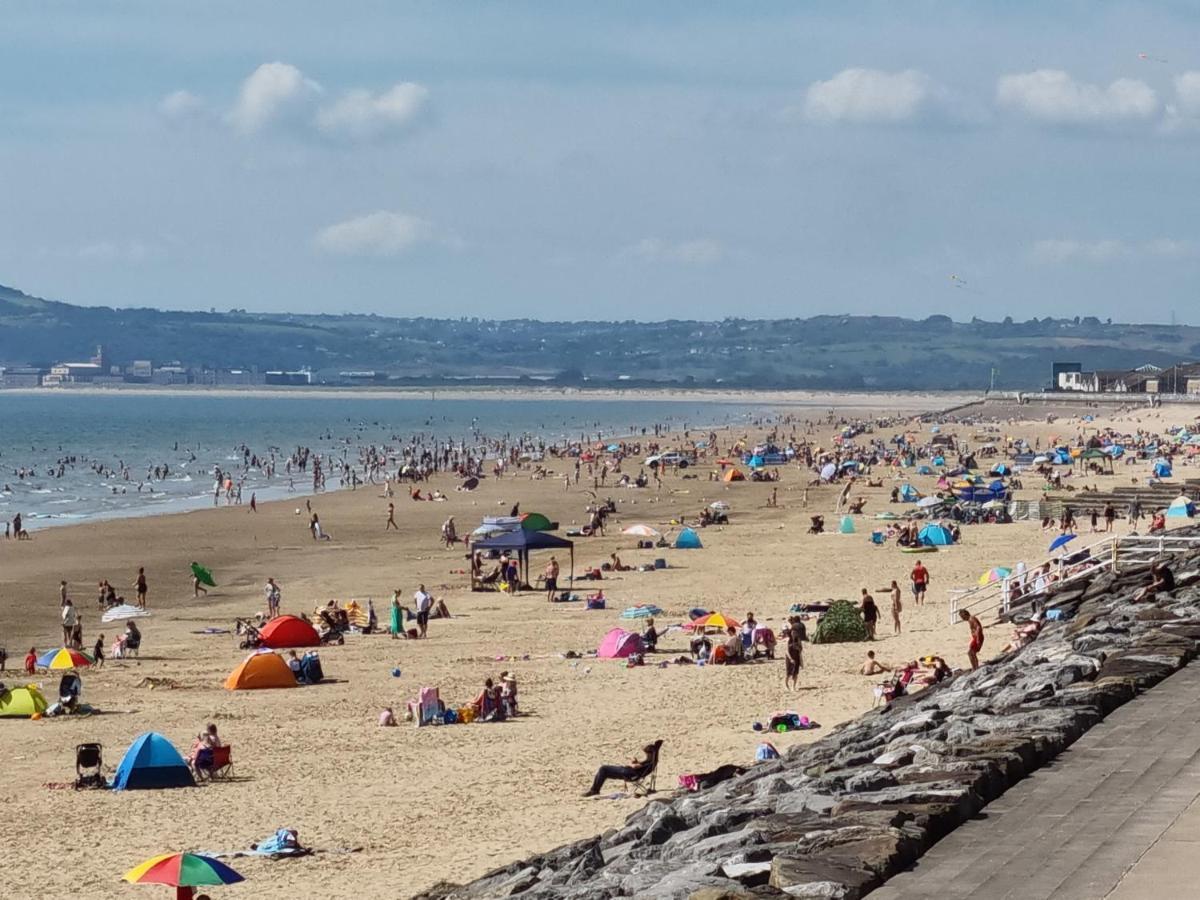Driftmark Beachfront Location Aberavon Beach Sea Views Large Driveway Parking Private Site Fibre Optic Wi Fi Port Talbot Ngoại thất bức ảnh