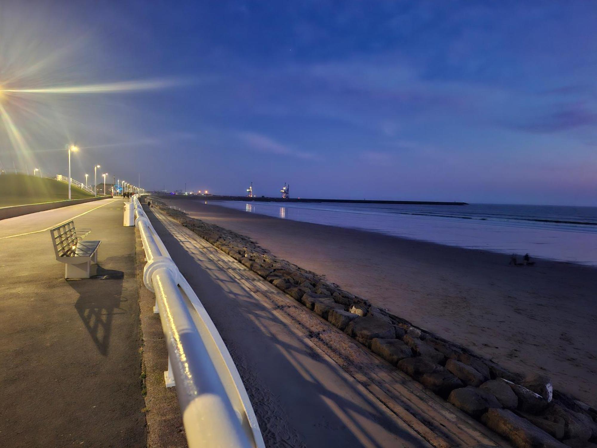 Driftmark Beachfront Location Aberavon Beach Sea Views Large Driveway Parking Private Site Fibre Optic Wi Fi Port Talbot Ngoại thất bức ảnh